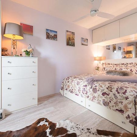 Hartha Apartman Kültér fotó