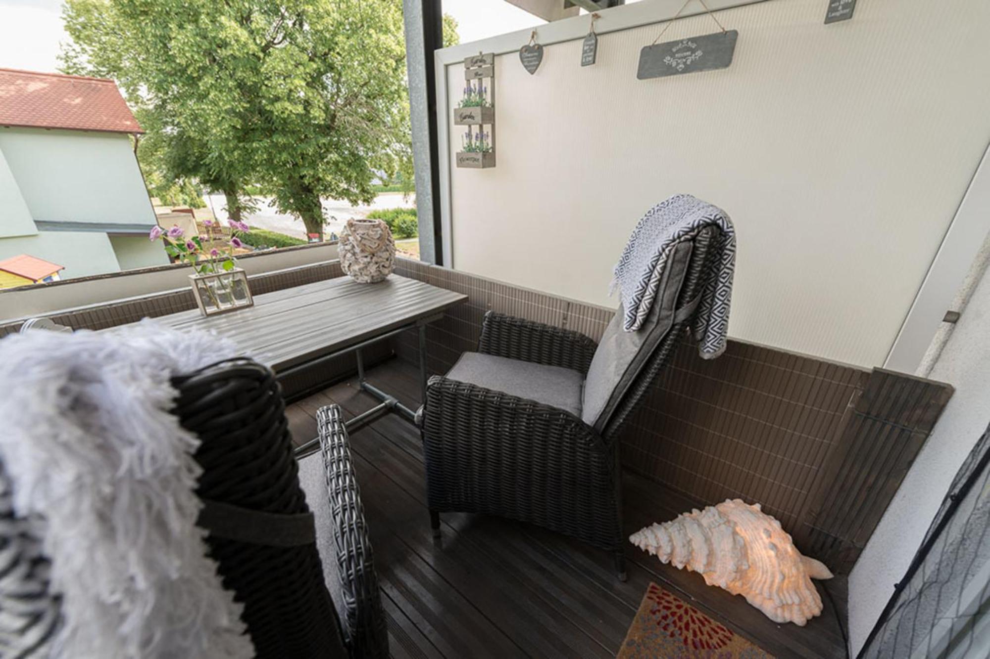 Hartha Apartman Kültér fotó
